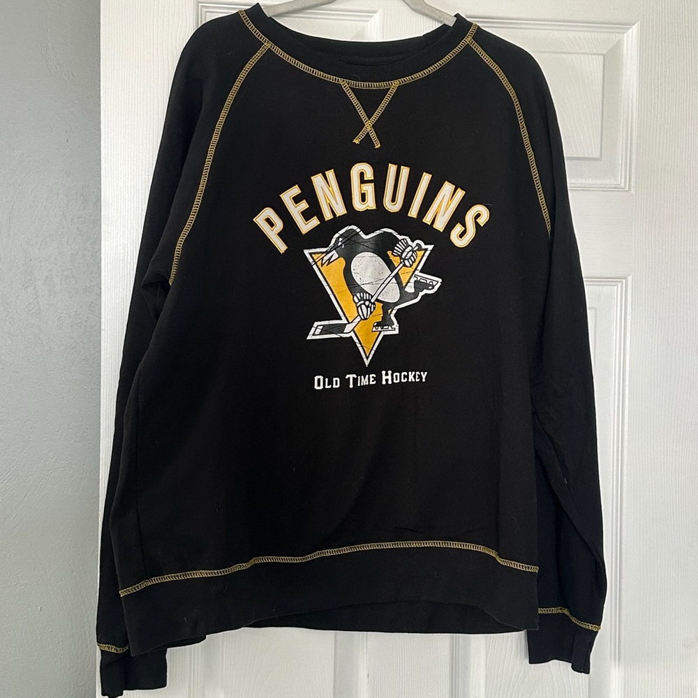 Penguins Black Sweatshirt